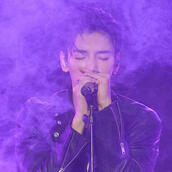 wang ziyi singing